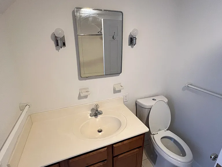 2 High St #2A — Photo 7
