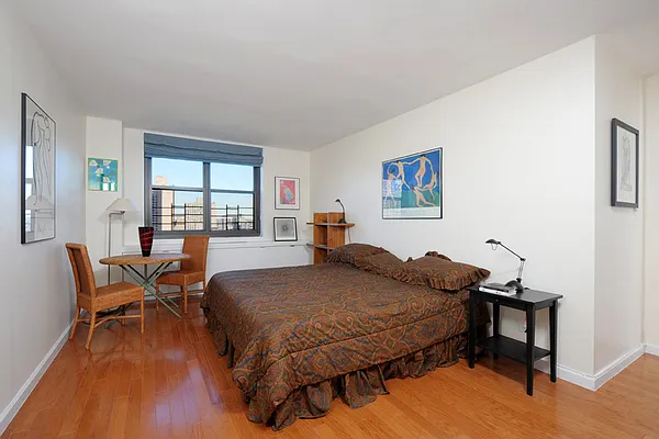 Sold by Stribling | media 4