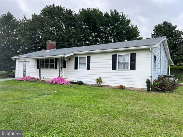 690 Heidelberg Rd, Wernersville, PA 19565
