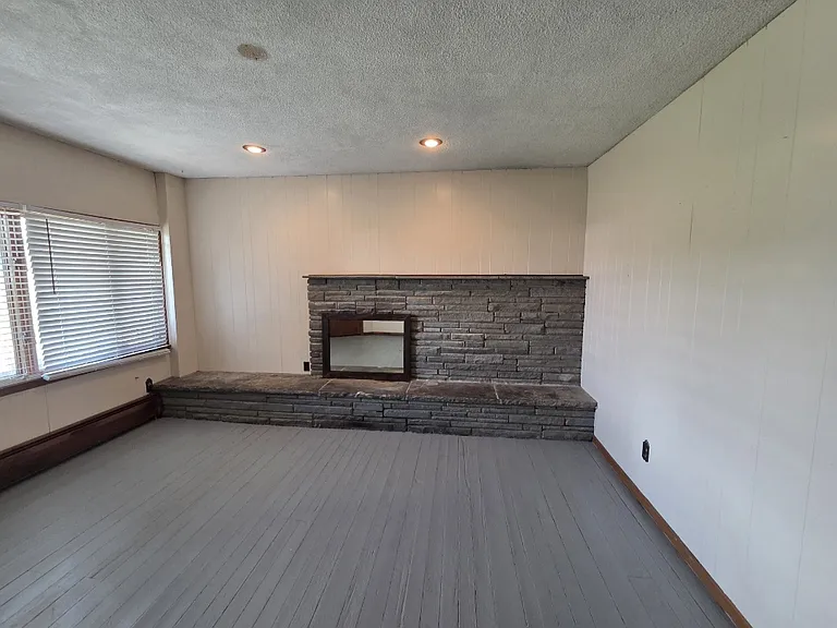 1312 Perry City Rd #1 — Photo 11