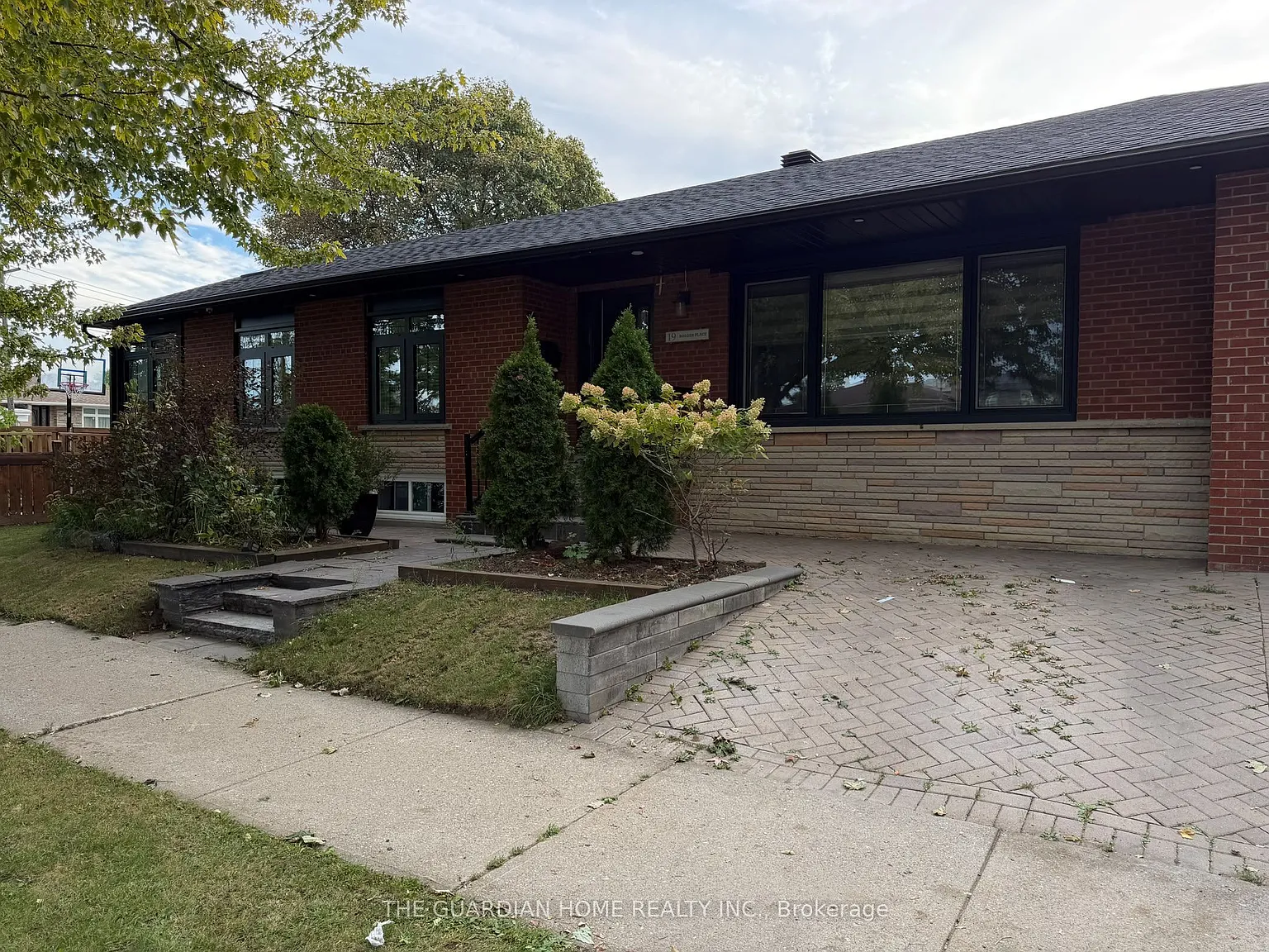 3 bed, $3,500 — Photo 3