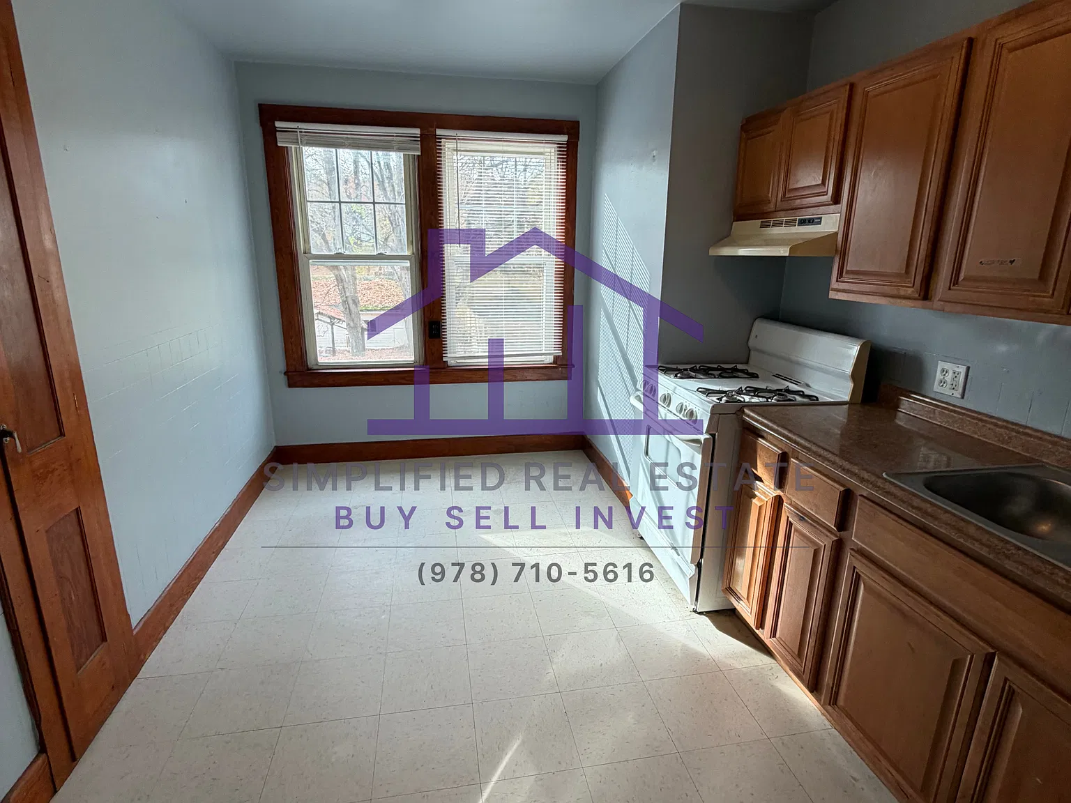 102 Central St — Photo 2