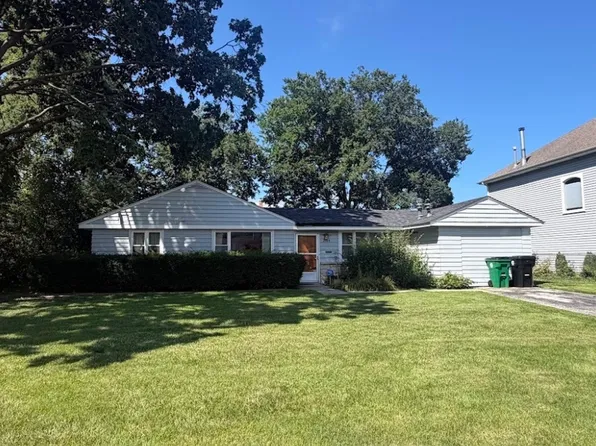 2164 Manor Ln, Park Ridge, IL 60068