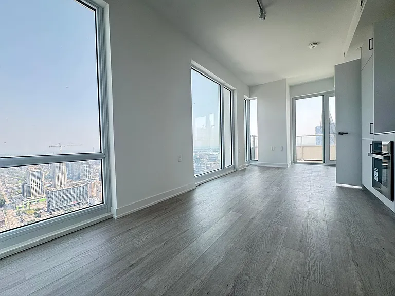 89 Queen St E #4693 — Photo 11