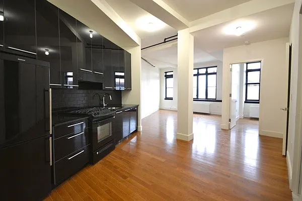Rented by Bold New York | media 44