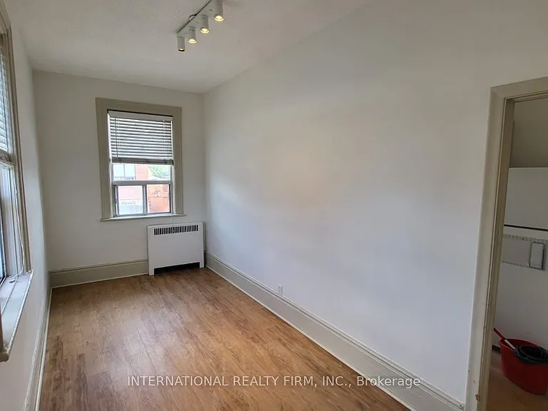 7 Thomas St #2 — Photo 8