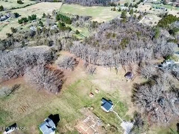 Howard Rd, La Follette, TN 37766