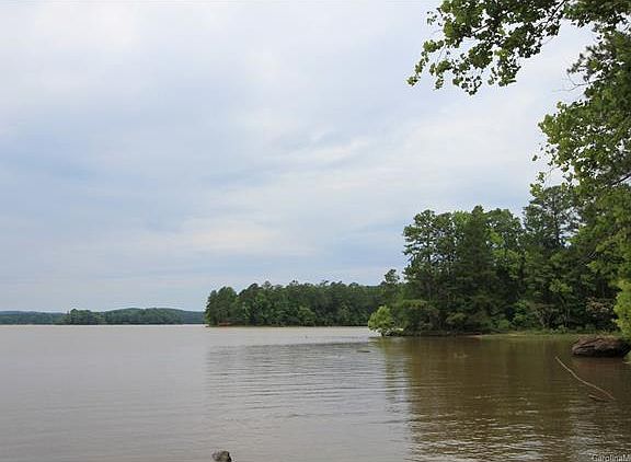 5th image of 272 Riverhills Trl