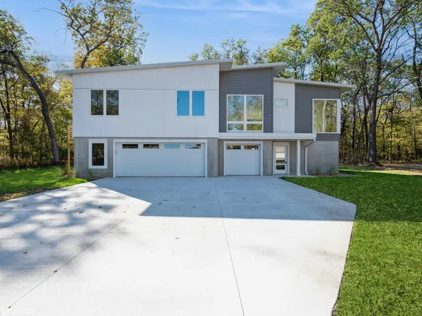 522 Clair St, Cedar Falls, IA 50613