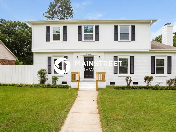 6000 Farm Pond Ln, Charlotte, NC 28212