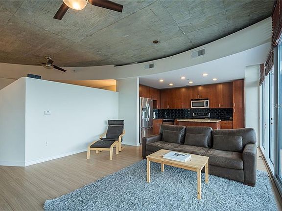 4th image of 155 Court Ave #1809