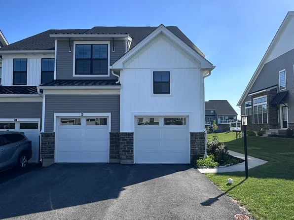 8 Tamarack Cir, Eagleville, PA 19403