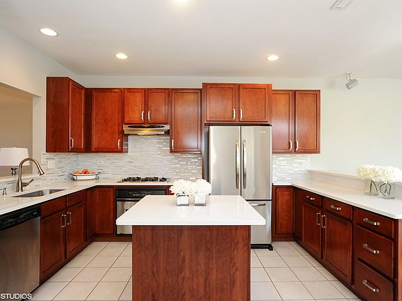 4th image of 2215 Patriot Blvd