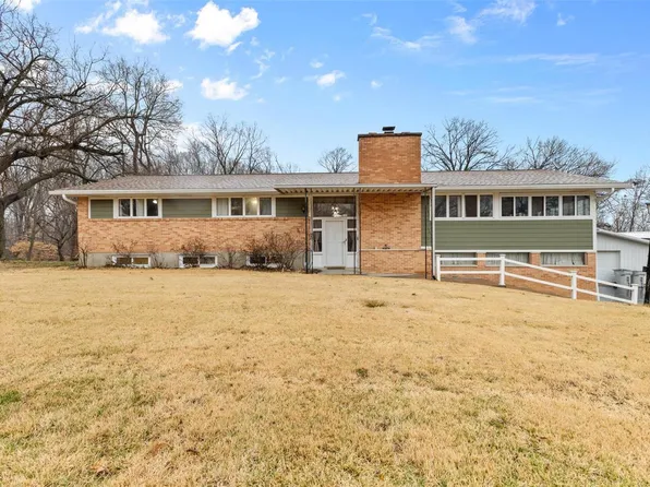 8718 Boverie Dr, Ste Genevieve, MO 63670