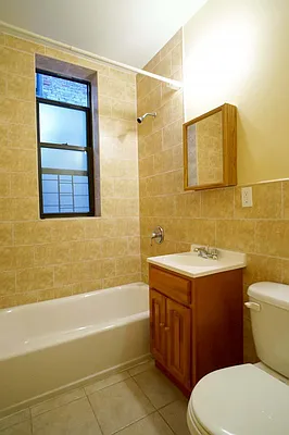 Rented by Bohemia Realty Group | media 17