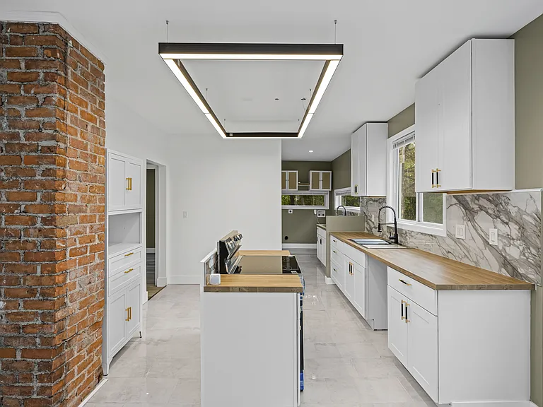 520 Smith St #2 — Photo 17