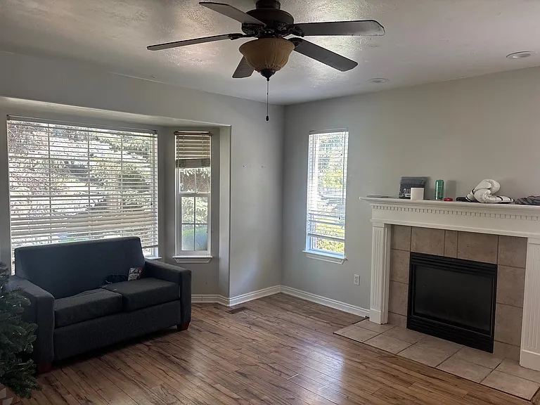 1425 S 1470 E — Photo 2