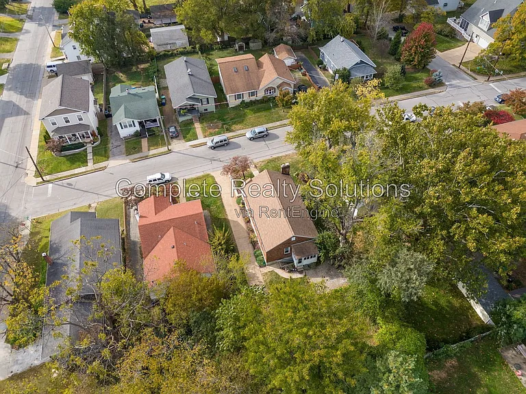 8511 Florence Ave — Photo 53