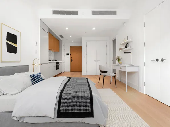 208 Delancey Street GC image 3 of 11