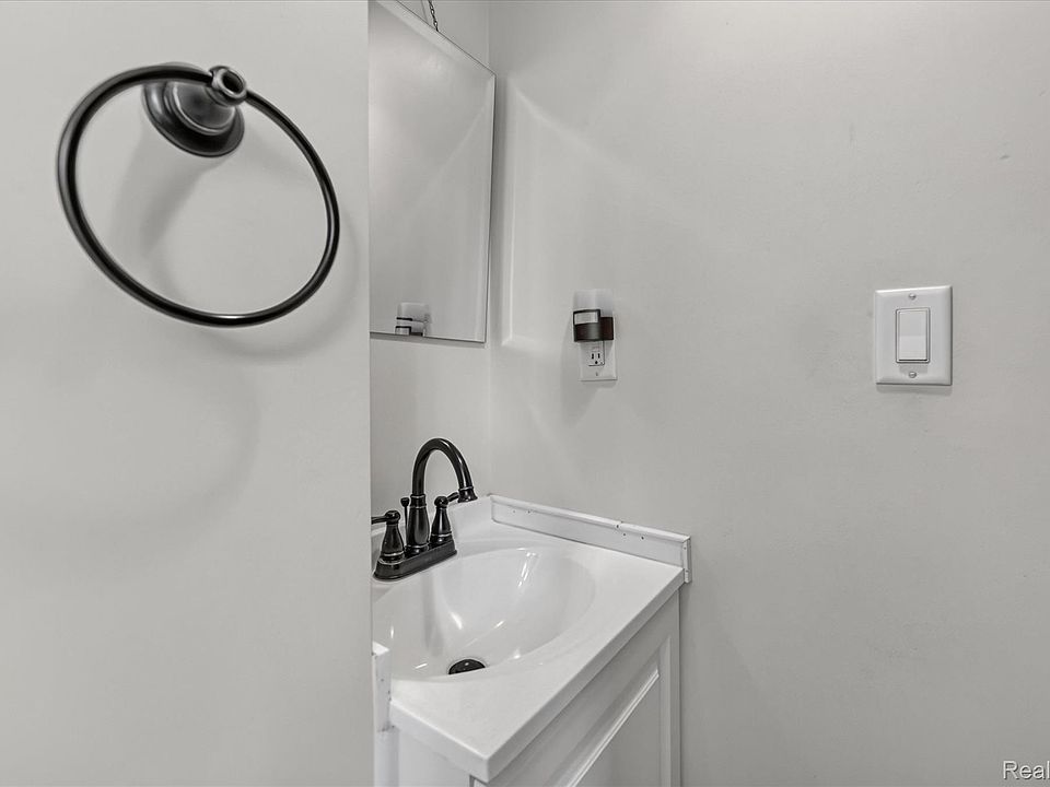 11837 Delvin Dr, photo 24