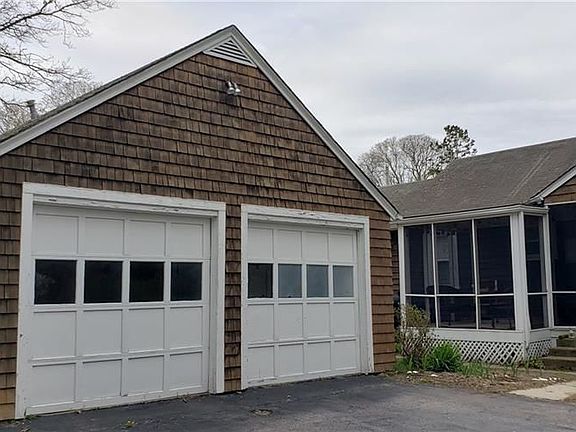 3rd image of 7 Quagnut Dr