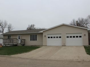 207 N Broadway St, Roscoe, SD 57471