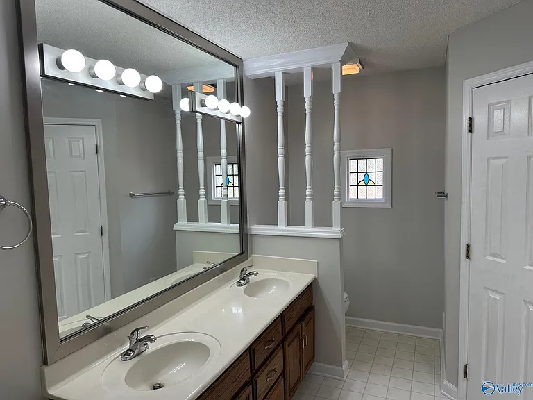 101 Springfield Ln — Photo 17