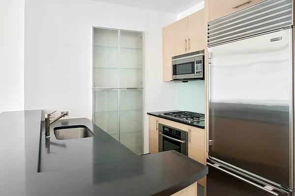 Rented by Town Residential | media 33