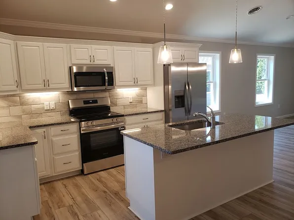 72 Bailey Park Dr Lot 7, Benton, PA 17814