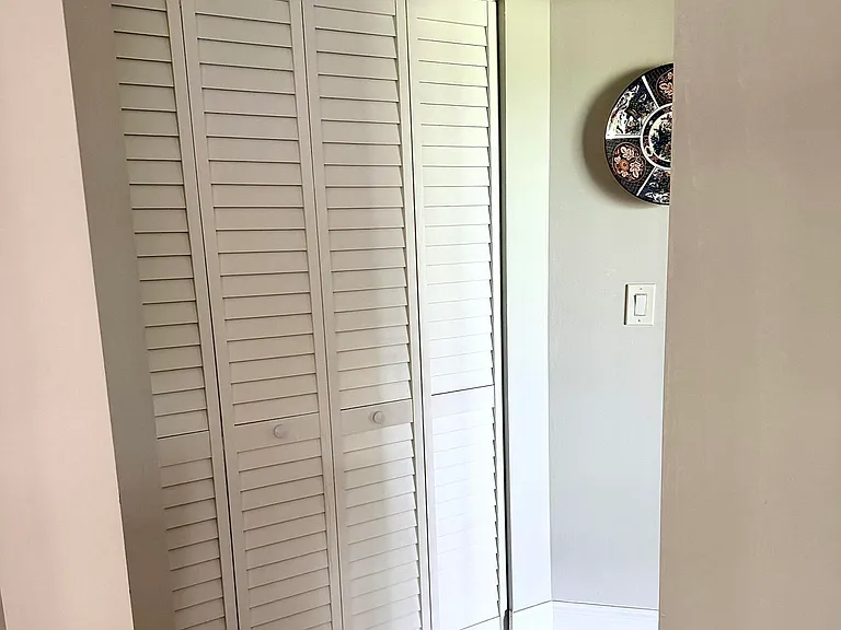 3755 Via Poinciana #304 — Photo 24