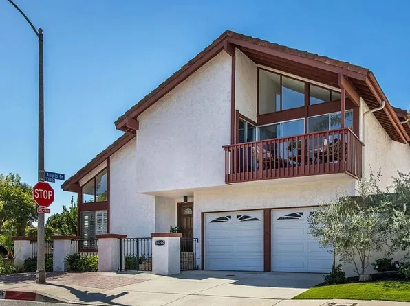 10200 Autumn Leaf Cir, Los Angeles, CA 90077