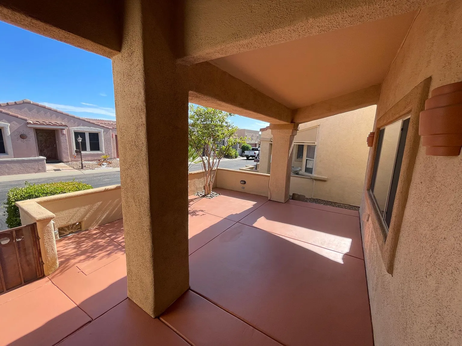 1155 W Calle Fuente De Carino — Photo 3
