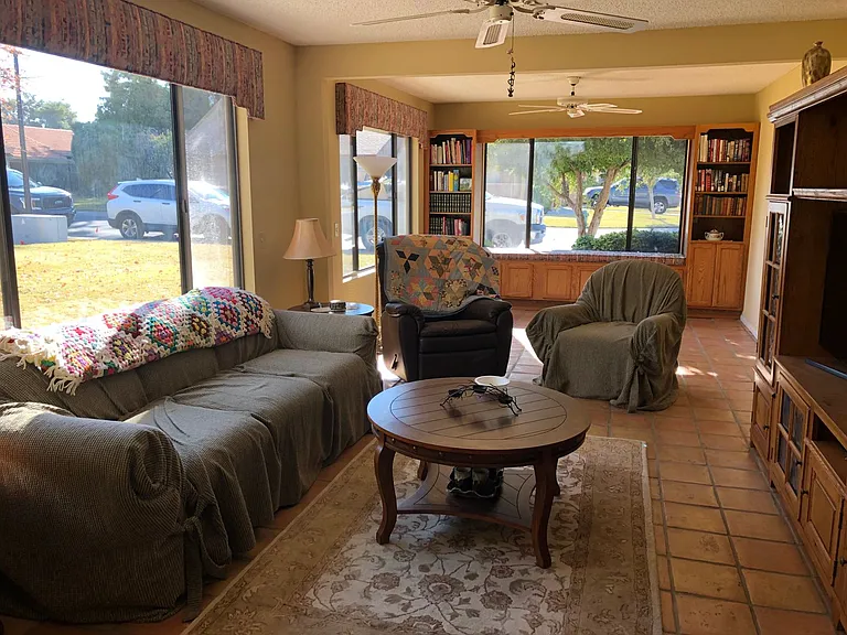 15 Leisure World — Photo 10