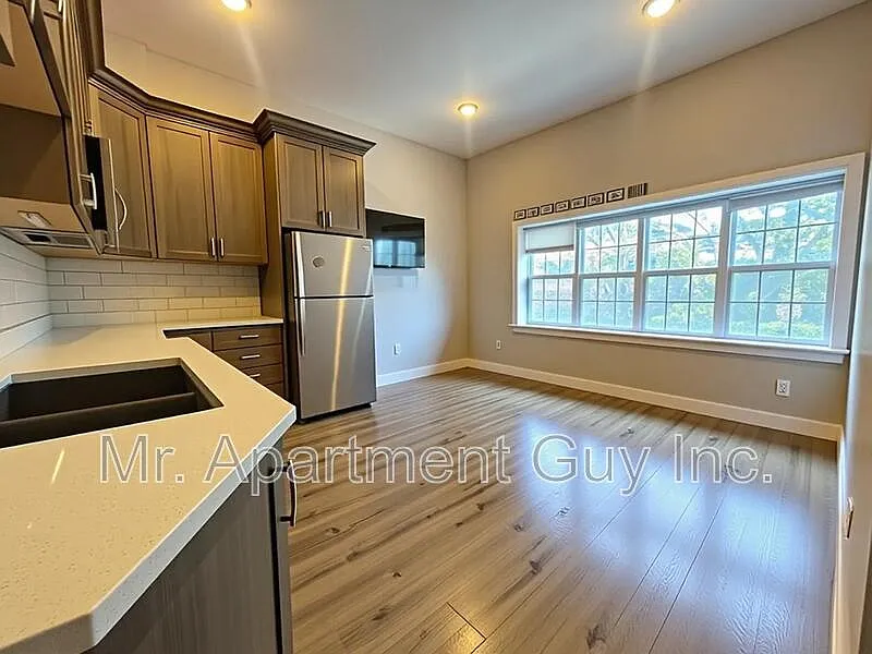 1 bed, 1.0 bath, $1,545 — Photo 1