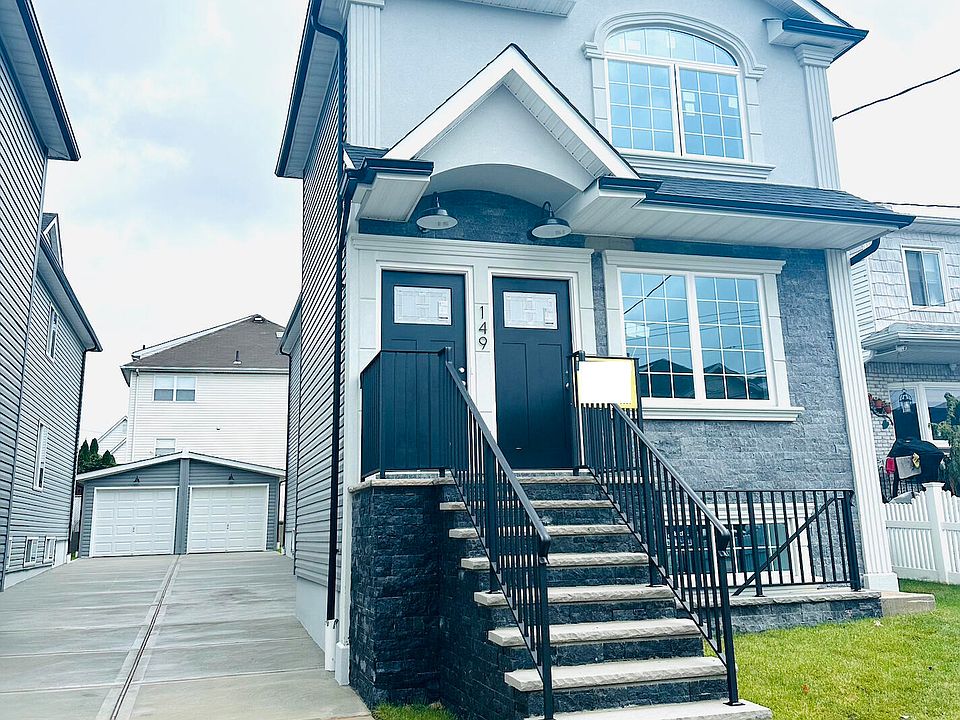 1st image of 149 Vedder Ave #1