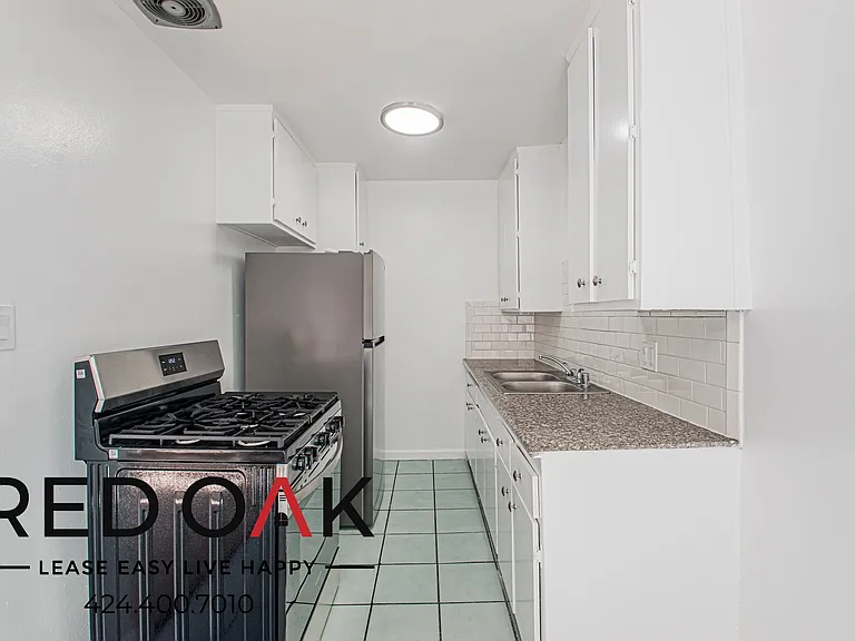 8118 S Western Ave #2 — Photo 9