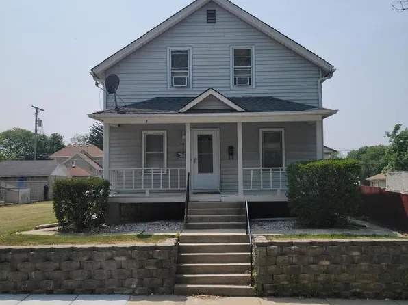 709 N Center St, Joliet, IL 60435