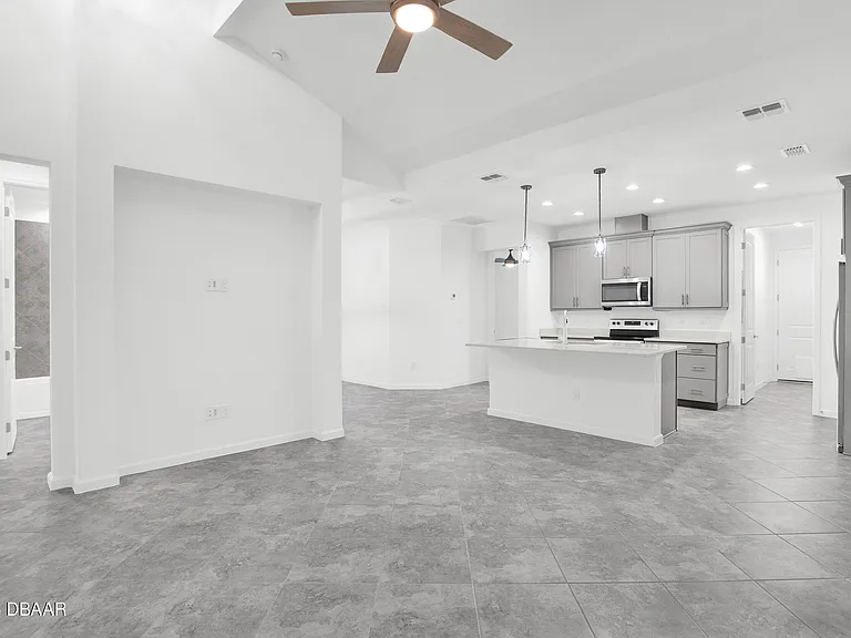 319 Cool Waters Way — Photo 4