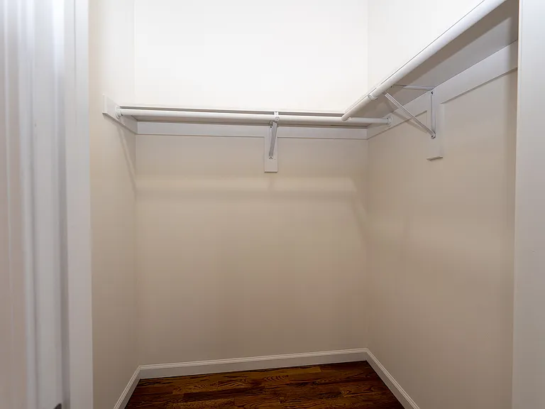 704 Warren St #1 — Photo 18