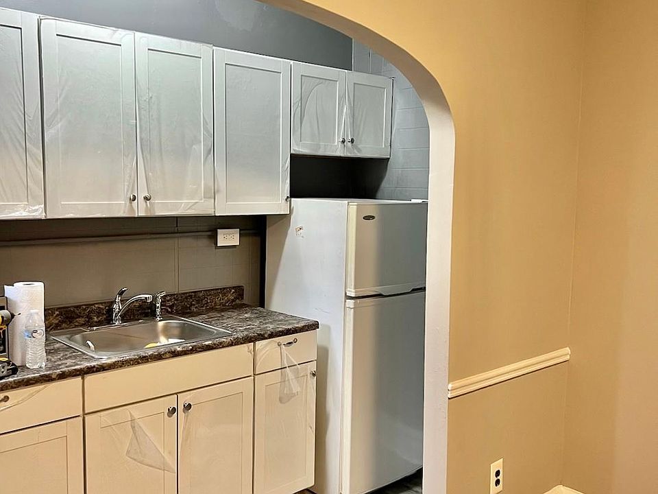 2nd image of 5608 N 10th St APT 1
