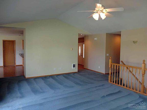 4th image of 54661 Silver Fox Dr