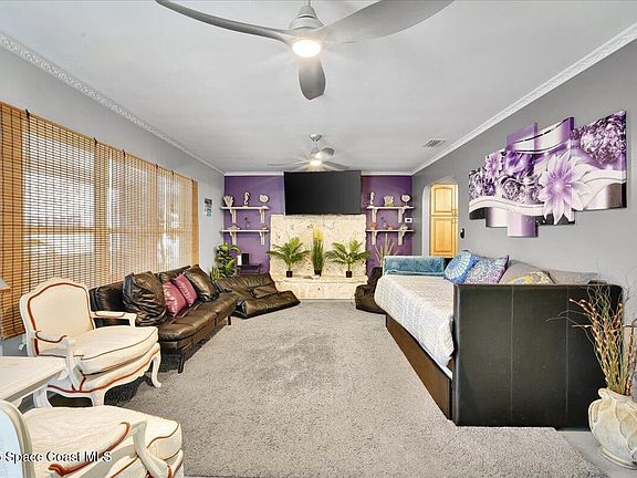 3rd image of 126 W Alachua Ln