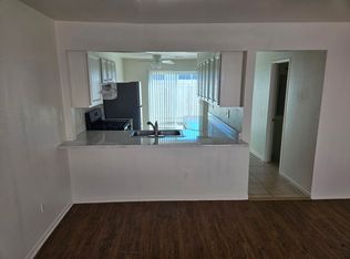 9146-9160 Kenwood Dr, Spring Valley, CA 91977