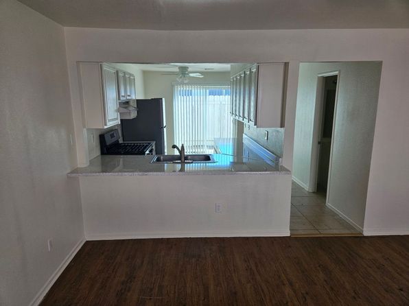 9146-9160 Kenwood Dr