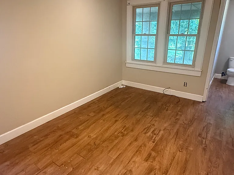 1061 Applewood Rd — Photo 7