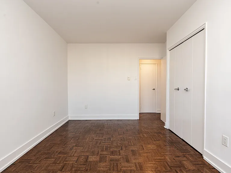 265 Dixon Rd — Photo 8