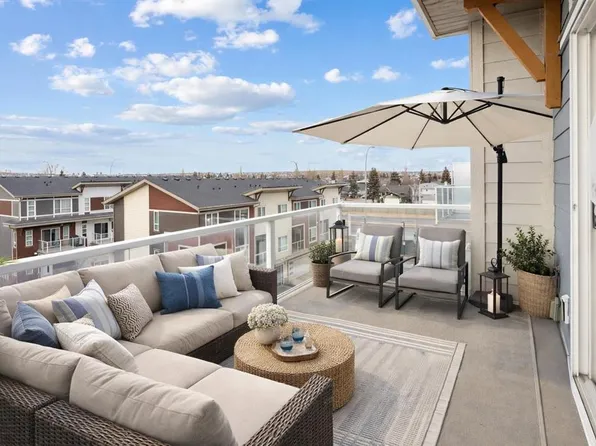 370 E Harvest Hills Cmn NE #406, Calgary, AB T3K 2M8