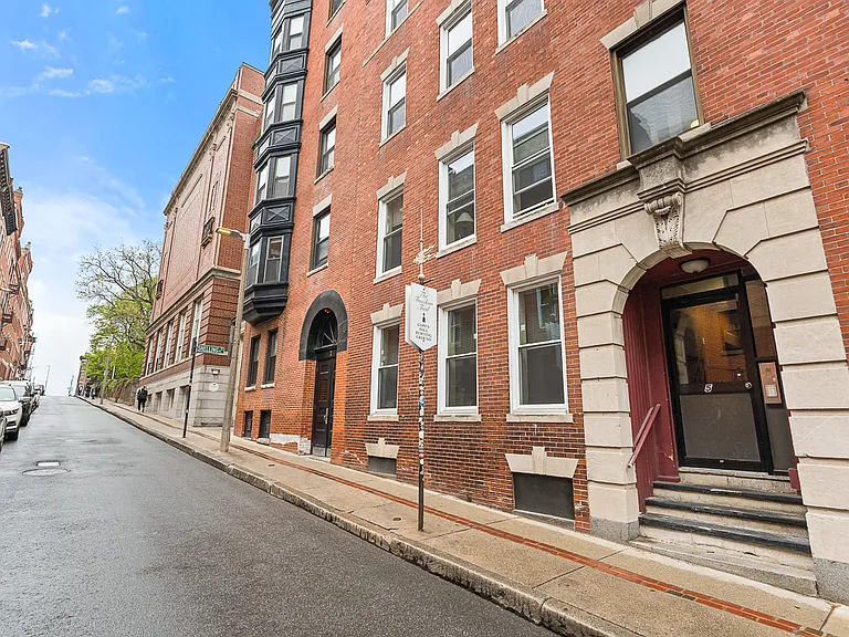 178 Salem St #6 — Photo 13