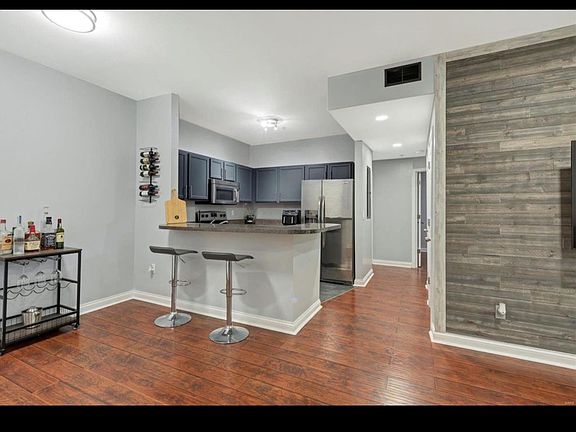 3rd image of 1236 Garden Circle Dr #C