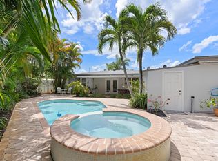 651 Australian Cir, Lake Park, FL 33403